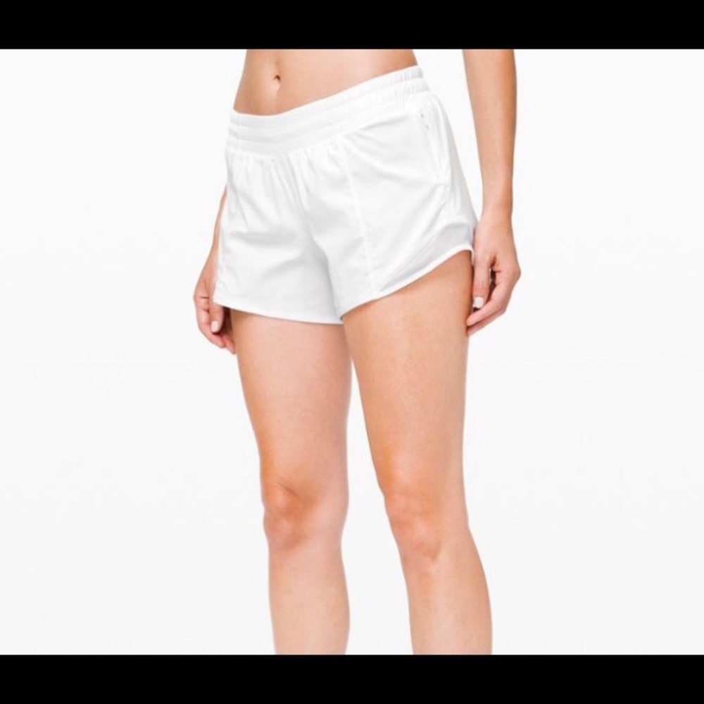 LuluHotty Hot Short II *long 4 in white size 8